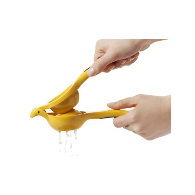 OXO Citrus Squeezer 5