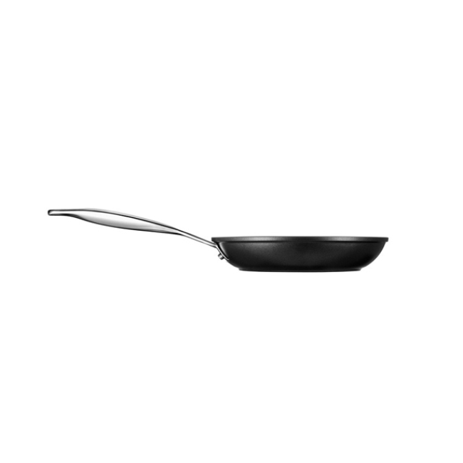 Le Creuset Toughened Nonstick (TNS) PRO 8