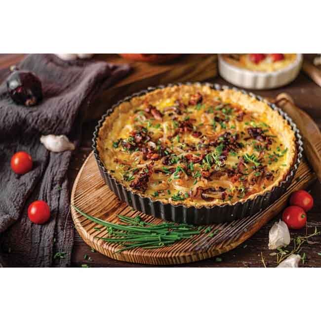 Mrs. Anderson's Baking Non-Stick 11 Round Quiche Pan in use