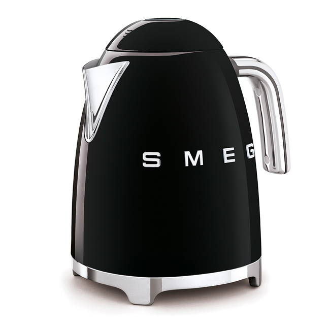 Smeg 7-cup/ 1.7 L Electric Kettle | Black