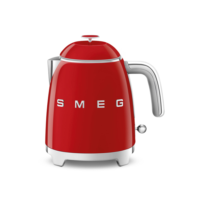 Smeg 3.3-Cup Electric Mini-Kettle | Red