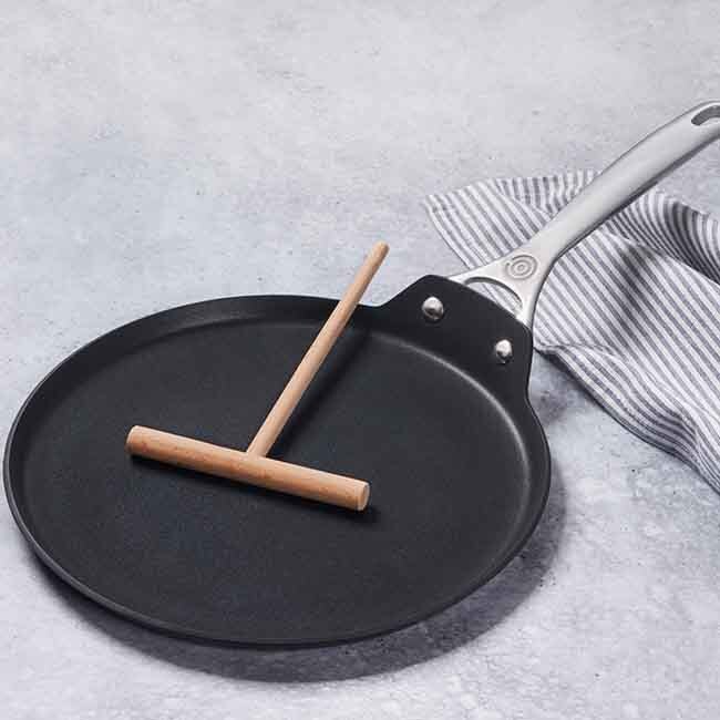 Le Creuset Toughened Nonstick PRO Crepe Pan